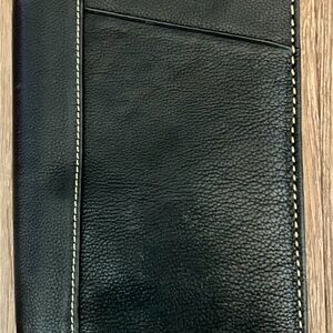 Roots Black Pebbled Leather Cardholder  Wallet with Contrast Stitching